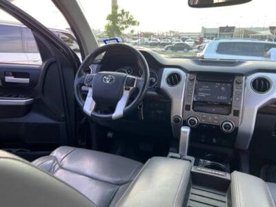 2017 Toyota Tundra Crewmax Limited 5.7 litre 8 Cylinder Engine Black Grey