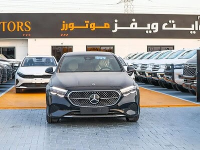 2025 Mercedes-Benz E200 2.0L Inline-4 Turbocharged Gasoline Black Beige