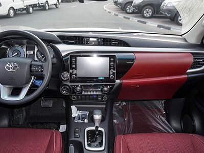 2025 Toyota Hilux GLX-S SR5 2.7L 4 Cylinder Engine GCC White Burgundy