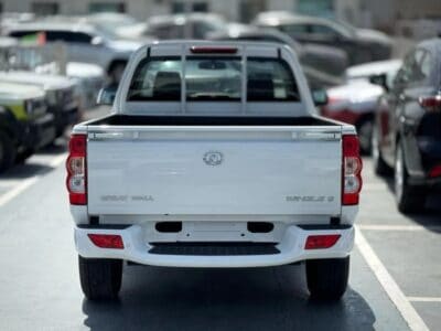 Great Wall Wingle Wingle 5 4X2 2025 GCC Specs White Black