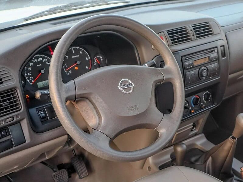 2020 Nissan Patrol Pickup Nissan Patrol 4.8L 6 Cylinder Engine White Grey