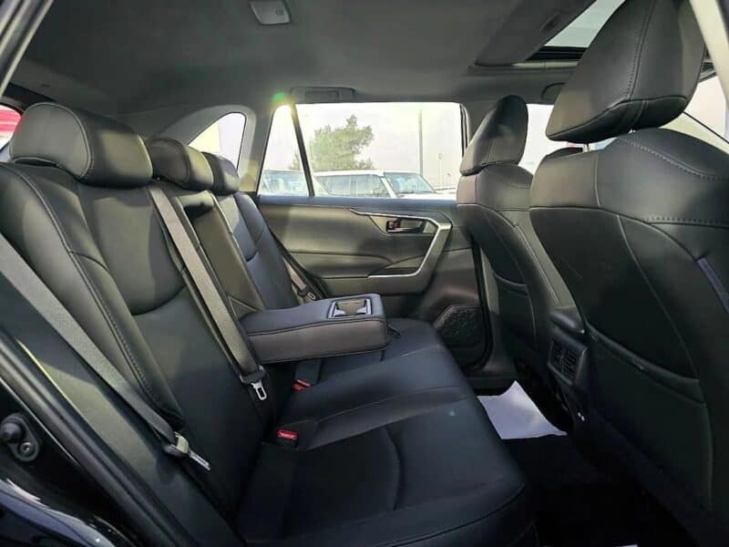 2023 Toyota RAV 4 2.5 litre 4 Cylinder Hybrid 4x2 Full Option Black SUV