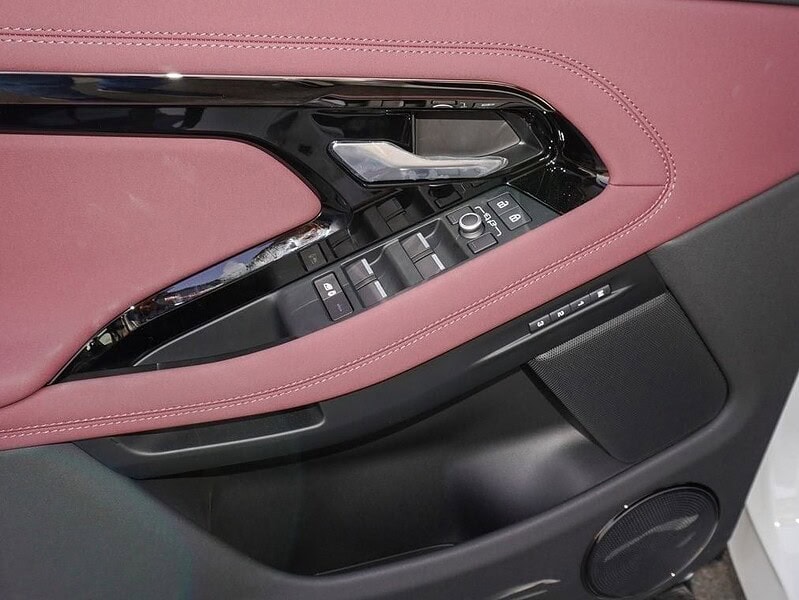 2024 Land Rover Range Rover Evoque P250 DYNAMIC SE White Maroon