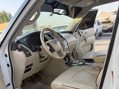 2013 Nissan Patrol SE 4.0 litre 6 Cylinder Engine SUV White Beige