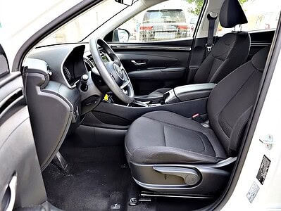 2022 Hyundai Tucson T-GDI Smart 4 Cylinder Engine GCC Specs White Black