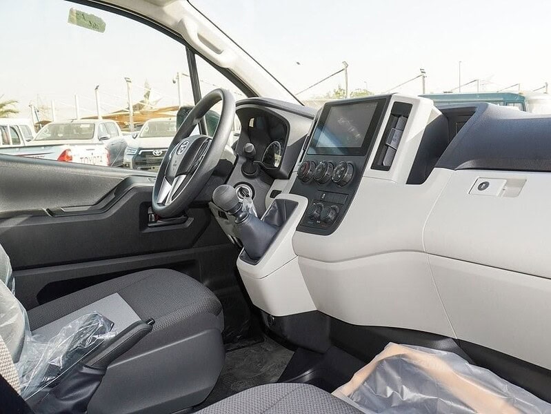 2025 Toyota HiAce 3.5L MT Petrol 6 Cylinder Engine GCC Specs White Beige