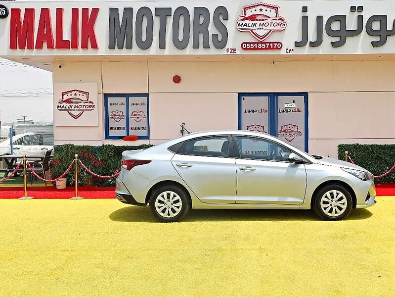 2021 Hyundai Accent GL 4 Cylinder Engine GCC Specs Silver Beige