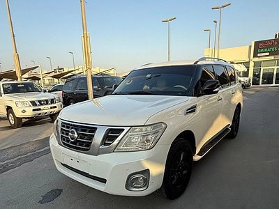2013 Nissan Patrol SE 4.0 litre 6 Cylinder Engine SUV White Beige