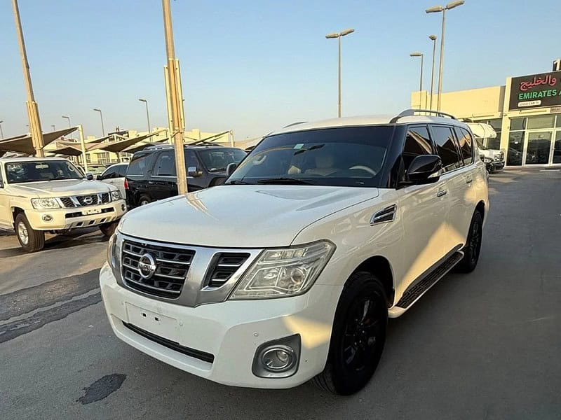 2013 Nissan Patrol SE 4.0 litre 6 Cylinder Engine SUV White Beige