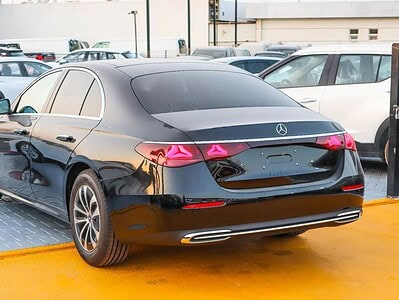 2025 Mercedes-Benz E200 2.0L Inline-4 Turbocharged Gasoline Black Beige