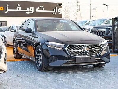 2025 Mercedes-Benz E200 2.0L Inline-4 Turbocharged Gasoline Black Beige