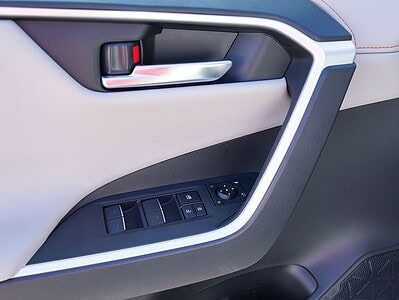 2025 Toyota RAV4 4 Cylinder Engine SUV GCC Specs White Grey