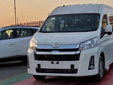 Toyota Hiace Commuter GL 2.8 litre MT Diesel 2026 White Grey
