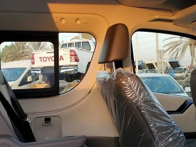 Toyota Hiace Commuter GL 2.8 litre MT Diesel 2026 White Grey