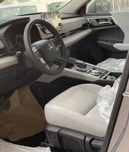 2024 Mitsubishi Outlander 2.5 litre 4 Cylinder Engine Silver Beige