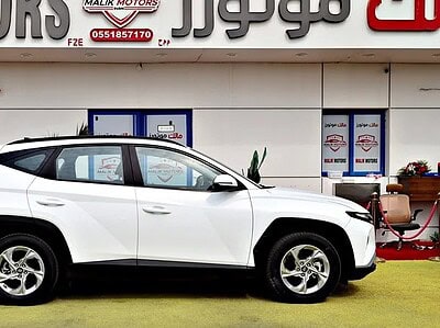 2022 Hyundai Tucson T-GDI Smart 4 Cylinder Engine GCC Specs White Black