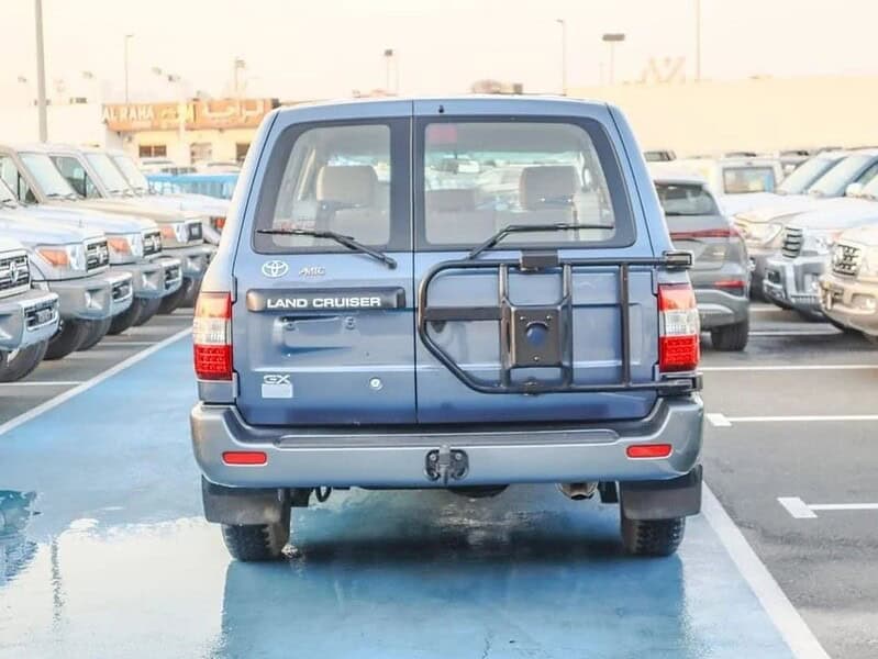 2007 Toyota Land Cruiser GX 4.5L 6 Cylinder Engine 2007 Manual Blue Beige