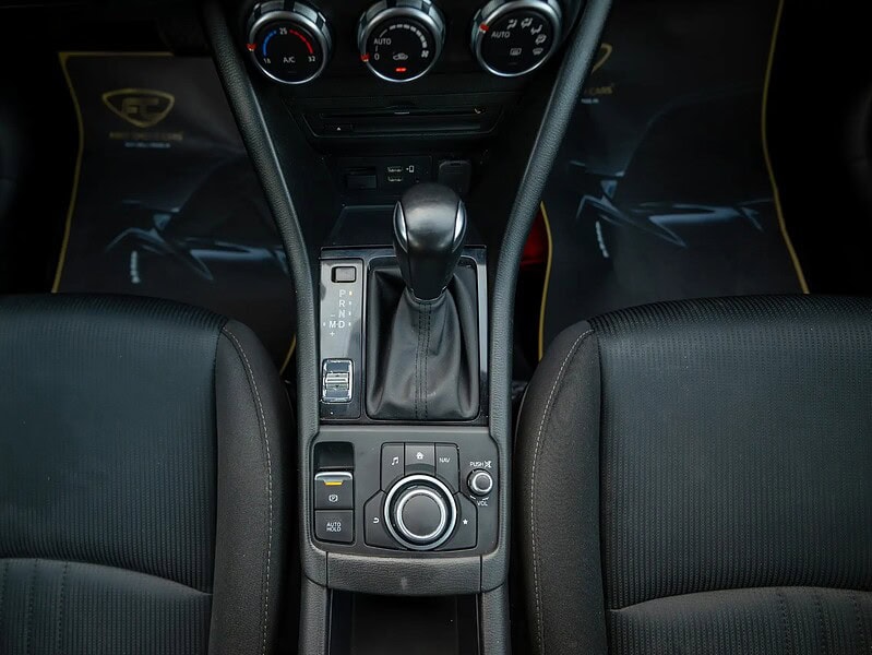 2021 Mazda CX-3 GS 4 Cylinder Engine GCC Specs Silver Black