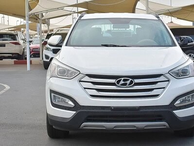 2016 Hyundai Santa Fe 4WD SUV Petrol GCC Specs White Beige