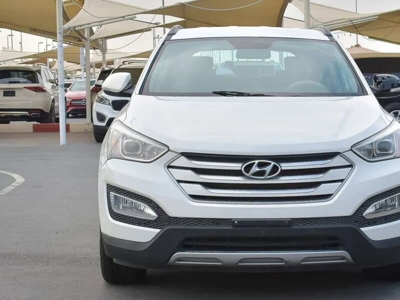 2016 Hyundai Santa Fe 4WD SUV Petrol GCC Specs White Beige
