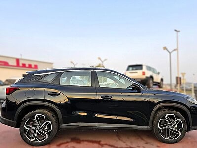 MG One MG One 1.5 LUX SUV FWD 5Doors Black Color 2024