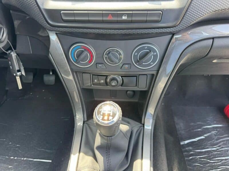 Great Wall Wingle Wingle 5 4X2 2025 GCC Specs White Black