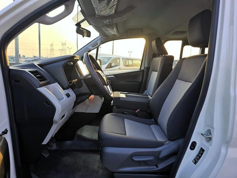 2025 Toyota Hiace Std Roof Newshape 2.8l Diesel MT White Grey