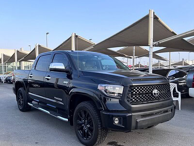2017 Toyota Tundra Crewmax Limited 5.7 litre 8 Cylinder Engine Black Grey