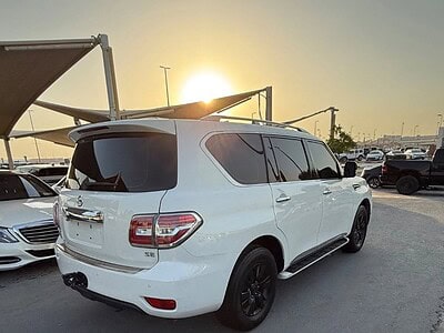 2013 Nissan Patrol SE 4.0 litre 6 Cylinder Engine SUV White Beige