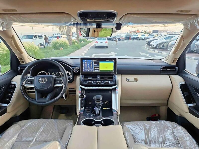 2025 Toyota Land Cruiser VXR FULL OPTION 3.5L V6 PETROL