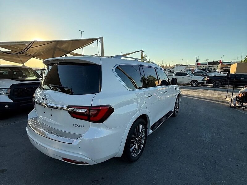 2020 Infiniti QX80 Excellence 5.6 litre 8 Cylinder Engine White Tan GCC Specs