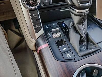 2025 Toyota Land Cruiser Toyota Land Cruiser 300 Series VXR 4.0L Black Beige