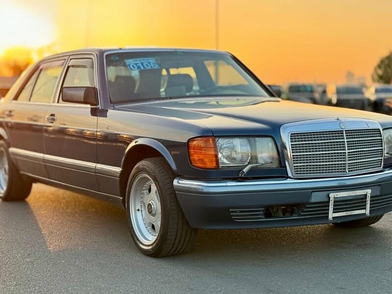 1989 Mercedes-Benz 560 SEL 5.6 liters V8 Engine Blue Black
