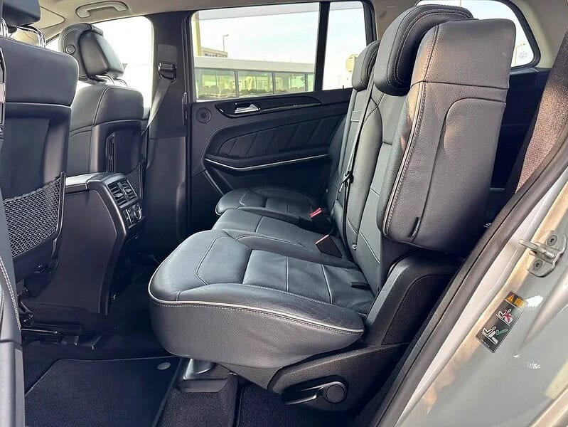 2014 Mercedes-Benz GL-Class GL 550 8 Cylinder CLEAN CAR Silver Black