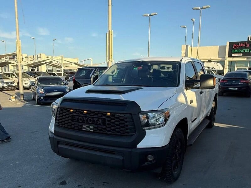 2020 RAM 1500 TRX 6.2 litre 8 Cylinders Engine Petrol White Black