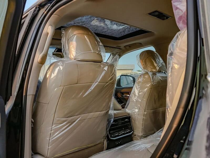 2025 Toyota Land Cruiser Toyota Land Cruiser 300 Series VXR 4.0L Black Beige