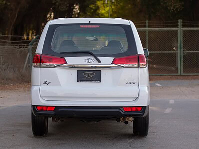 2020 CMC Z7 Standard 4 Cylinder Engine FWD GCC Specs White Black