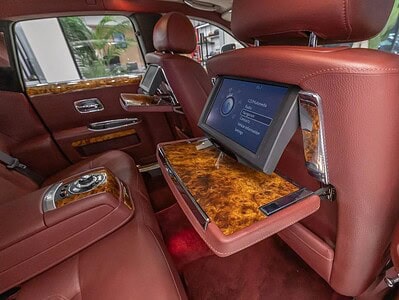 2010 Rolls-Royce Ghost GCC Specs Super Mint Condition White Red