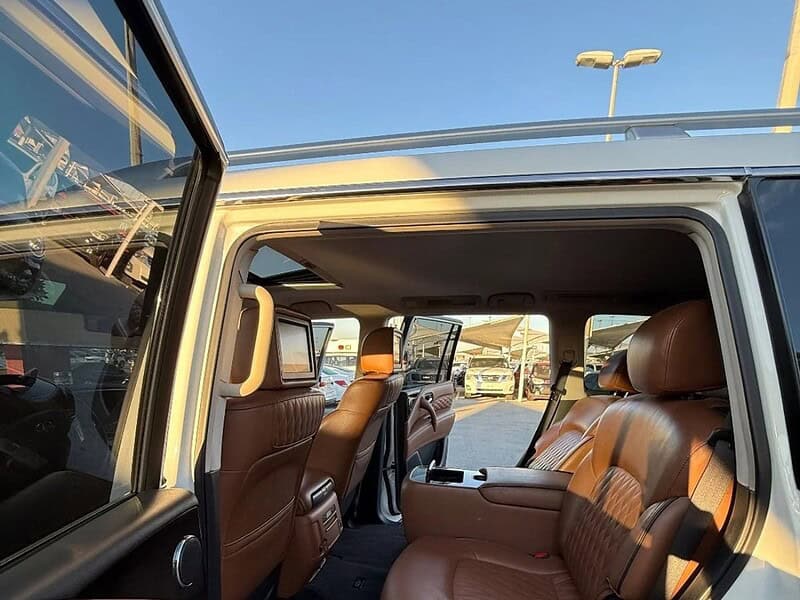 2020 Infiniti QX80 Excellence 5.6 litre 8 Cylinder Engine White Tan GCC Specs