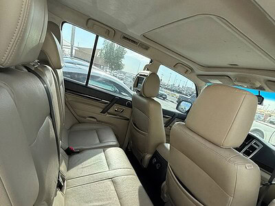 2016 Mitsubishi Pajero Std 3.5L 6 Cylinder Engine GCC Specs White Beige