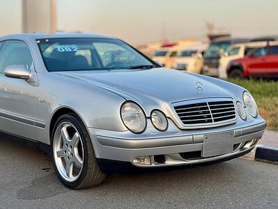 1999 Mercedes-Benz CLK 320 3.2 liters 6 Cylinders Engine Silver Grey