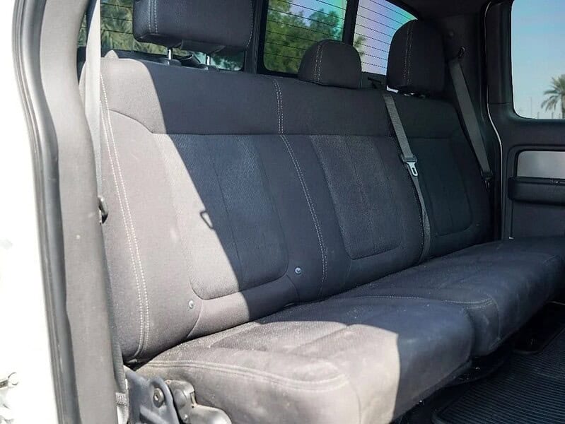 Ford Raptor SVT F-150 6.2L V8 2013 Perfect Condition White Black