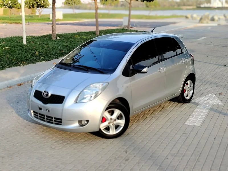 2008 Toyota Yaris MID Full New Condition Silver Black