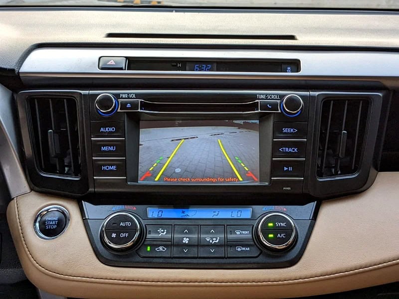 2016 Toyota Rav 4 GXR GCC Full Option SUV White Beige GCC Specs