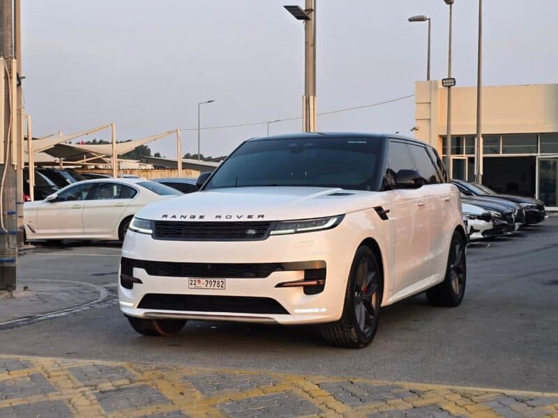 2025 Land Rover Range Rover Sport 3.0-liter turbocharged inline-six Cylinder White
