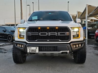 2017 Ford F-150 Raptor 3.5-liter twin-turbo V6 White Grey Good Condition