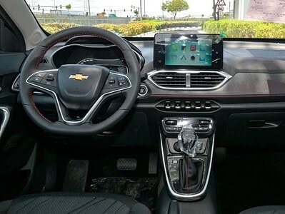 2024 Chevrolet Groove Premier 1.5L GCC Specs Full Option Grey Black