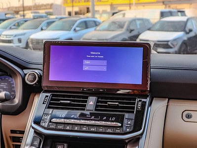 2025 Toyota Land Cruiser Toyota Land Cruiser 300 Series VXR 4.0L Black Beige