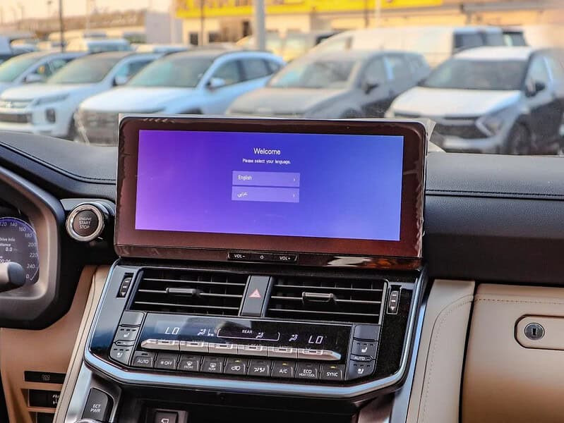 2025 Toyota Land Cruiser Toyota Land Cruiser 300 Series VXR 4.0L Black Beige