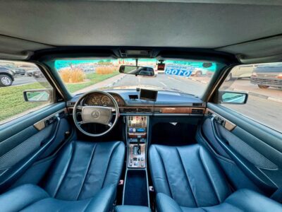 1989 Mercedes-Benz 560 SEL 5.6 liters V8 Engine Blue Black